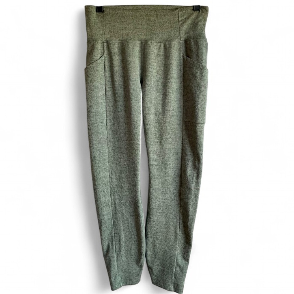 REI Co-op Sage Green Cropped Leggings with Pockets Size L